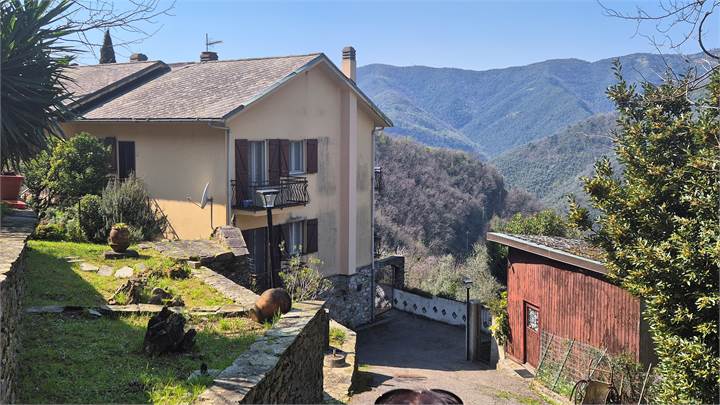 RECCO prima collina a 10 minuti dal mare