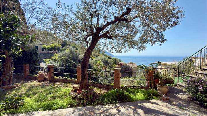 SORI Splendidi 130mq vista mare con giardino privato e box